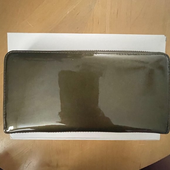 Coach Madison Pewter Patent Leather Accordion Zip Around Wallet 12 Card Slots - Picture 4 of 9